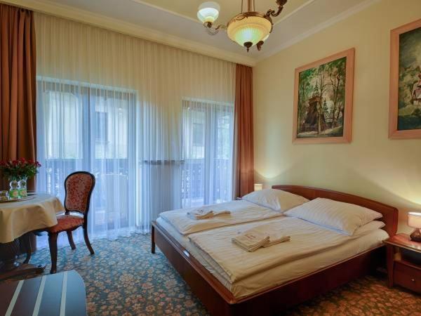 Victoria Cechini Hotel Krynica-Zdrój Kültér fotó