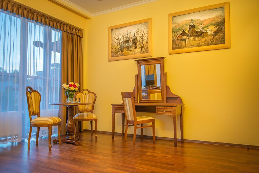 Victoria Cechini Hotel Krynica-Zdrój Szoba fotó