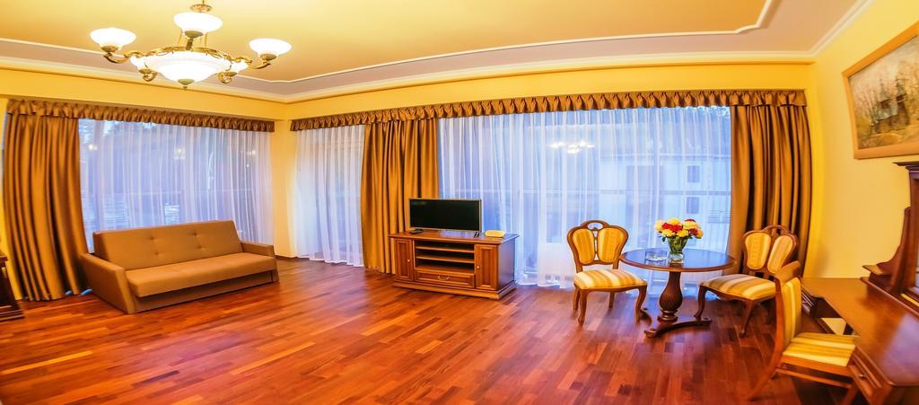 Victoria Cechini Hotel Krynica-Zdrój Kültér fotó