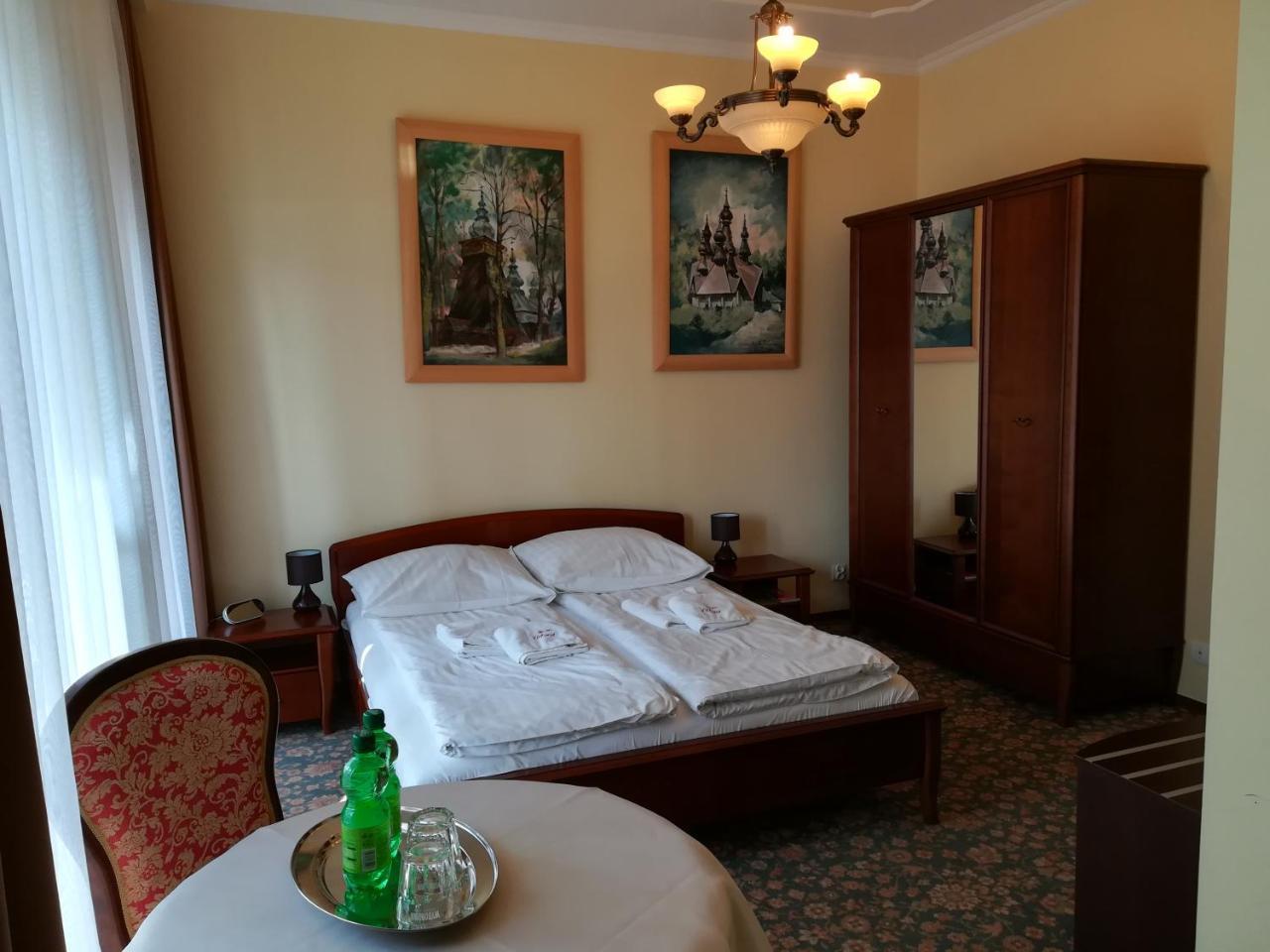 Victoria Cechini Hotel Krynica-Zdrój Kültér fotó