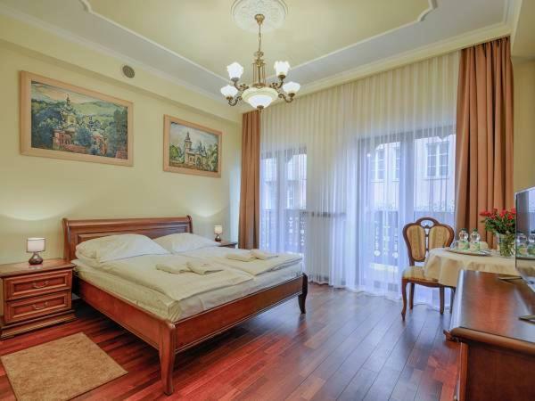 Victoria Cechini Hotel Krynica-Zdrój Kültér fotó